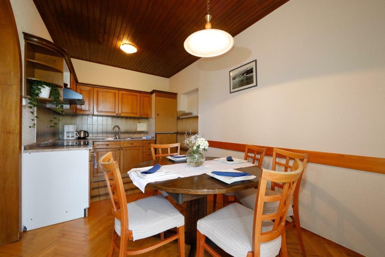 Apartments Villa Lili Tučepi Esterno foto