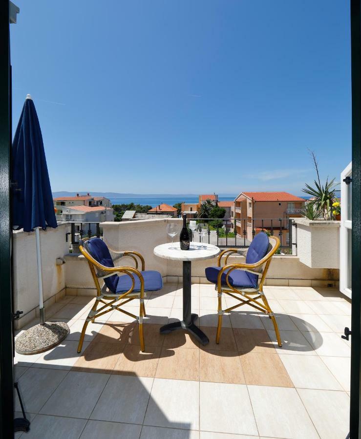 Apartments Villa Lili Tučepi Esterno foto